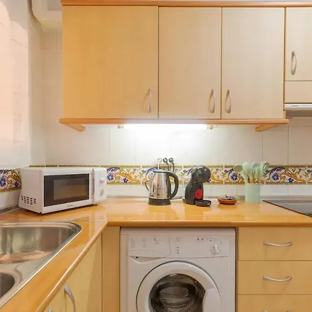 Apartment Stunning 5 Minutes From The And Golf! *