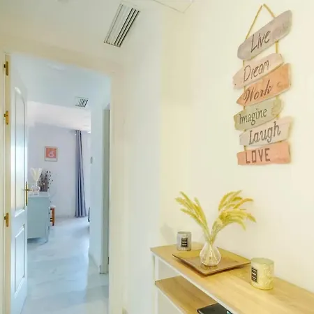 Apartment Stunning 5 Minutes From The And Golf!