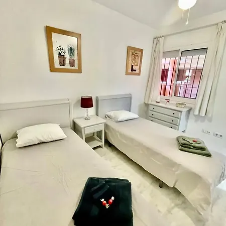 Stunning 5 Minutes From The And Golf! Apartment Marbella