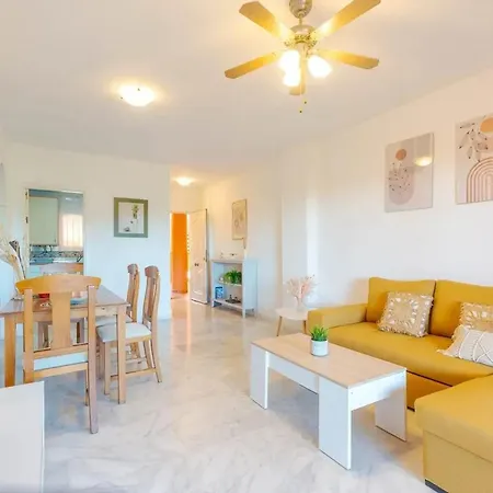 Stunning 5 Minutes From The And Golf! Apartment Marbella